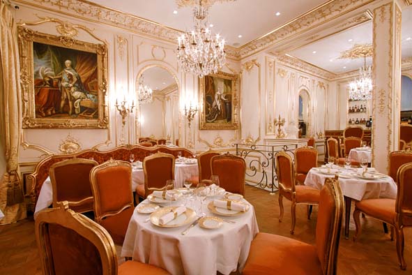 Louis XV aurait adoré ce restaurant !
