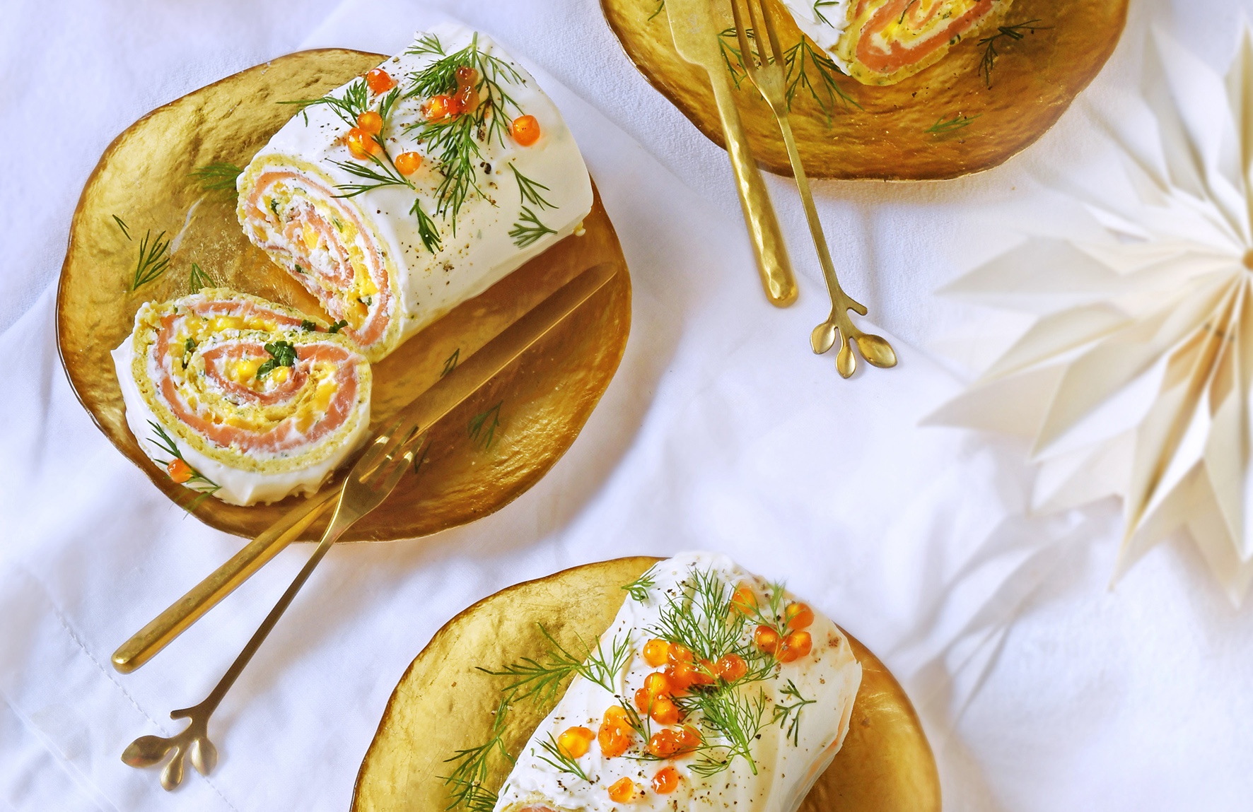 Roulés de saumon au fromage frais et mangue